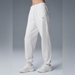 ALO accolade Yoga Gray Jogger Sweatpants Elastic Waistband